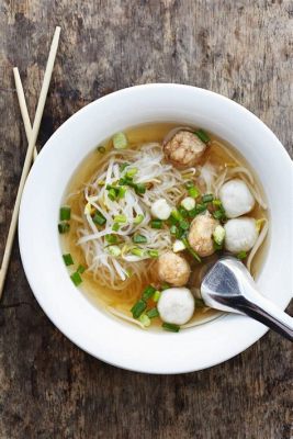  ก๋วยเตี๋ยวซาลาเป่าไส้หมู! ความนุ่มของแป้งผสานรสชาติเข้มข้นของน้ำซุป